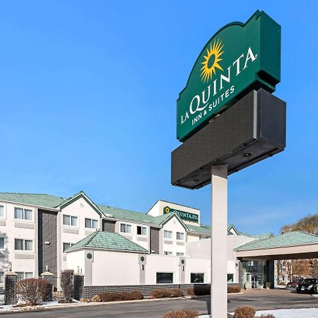 La Quinta By Wyndham Logan Hotel Luaran gambar