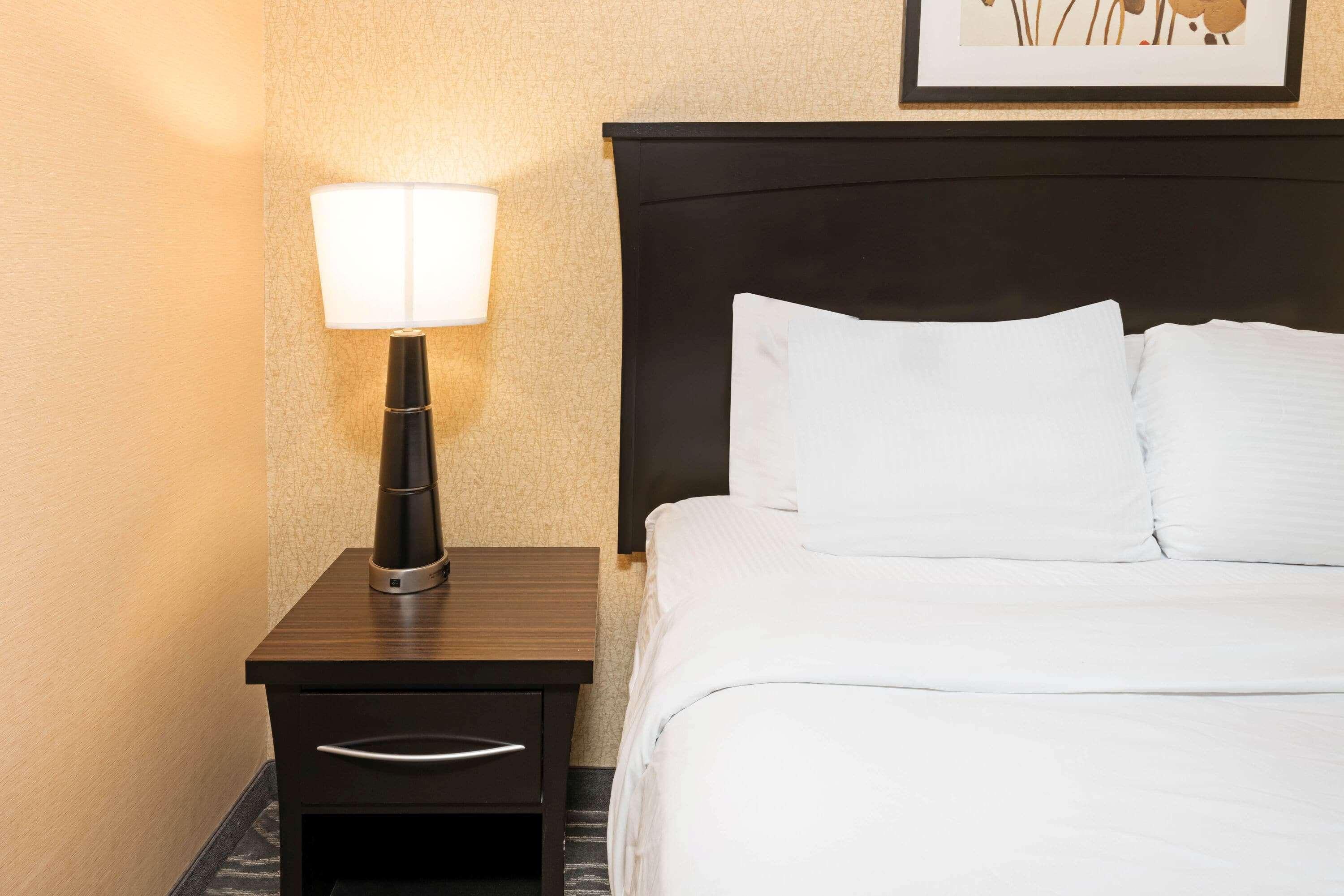La Quinta By Wyndham Logan Hotel Luaran gambar