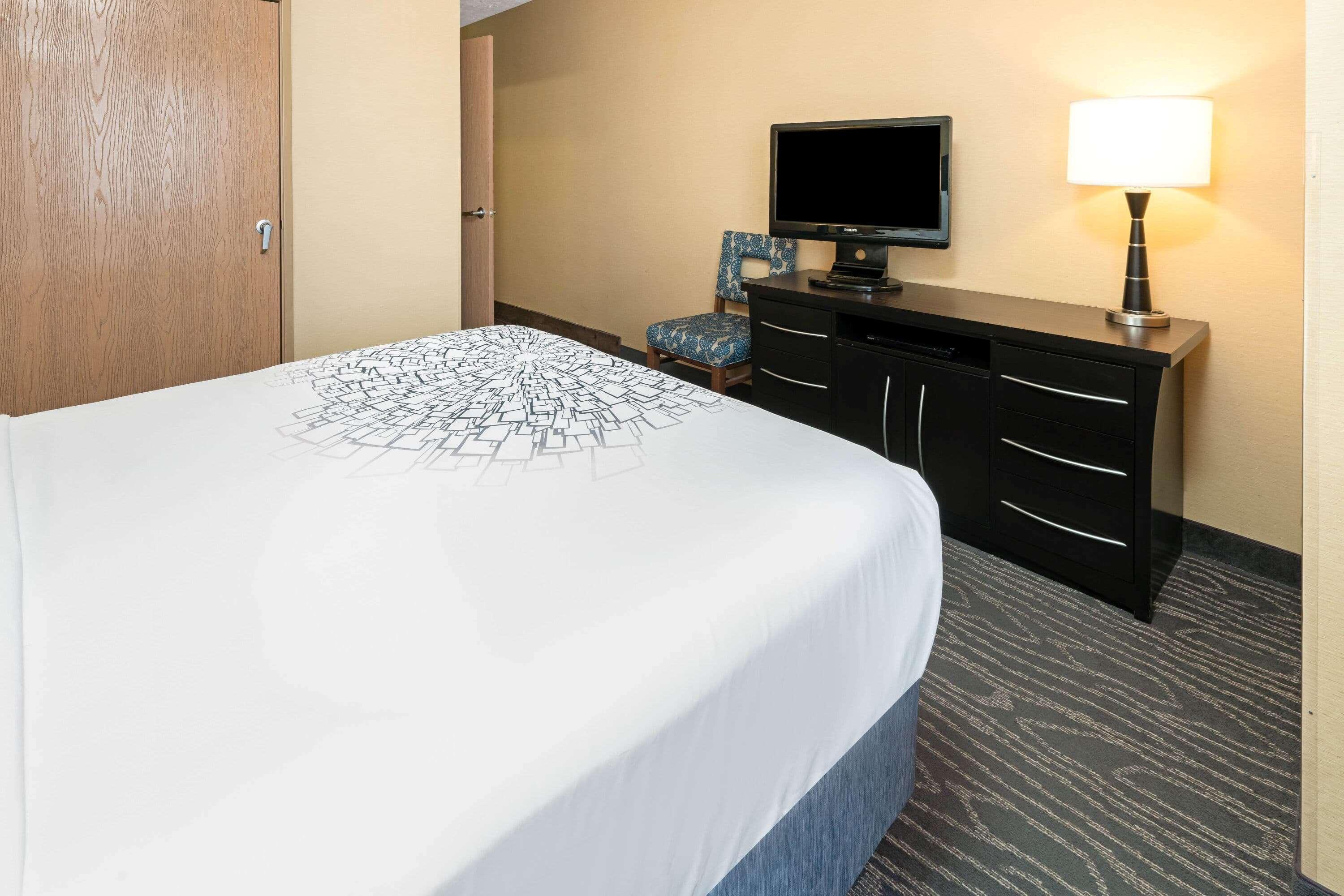 La Quinta By Wyndham Logan Hotel Luaran gambar