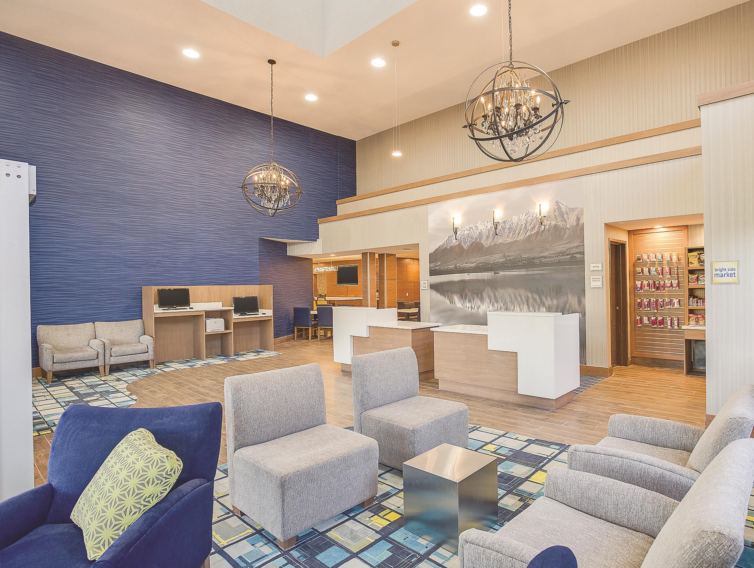 La Quinta By Wyndham Logan Hotel Luaran gambar